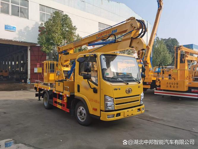 不管是小区路灯维修,广告牌安装,还是工厂的设备维护